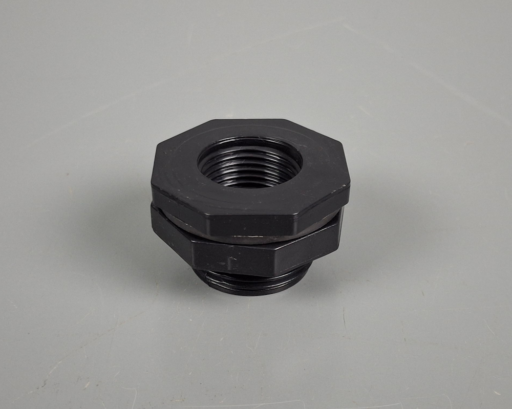 Tank Fitting Reducing Short Tail 20mm x 15mm Outlet